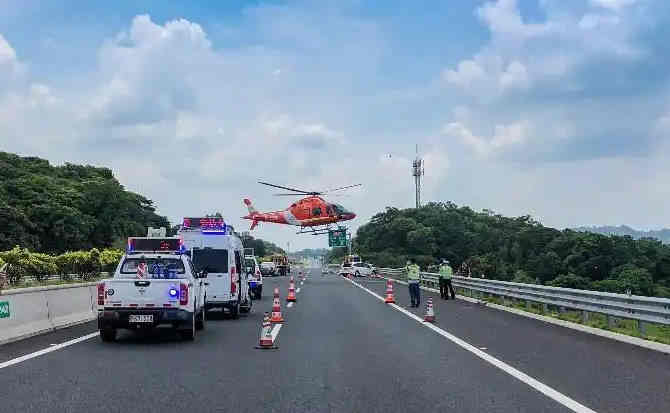太仆寺旗高速公路汽车救援案例